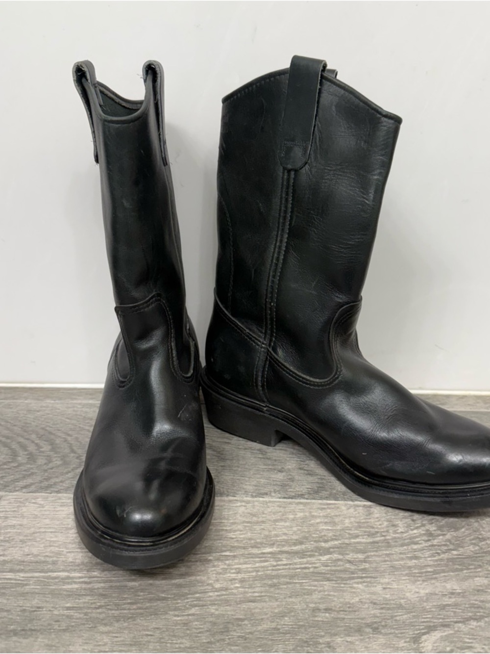 Red Wing Men's Black Leather Pull-On Boots